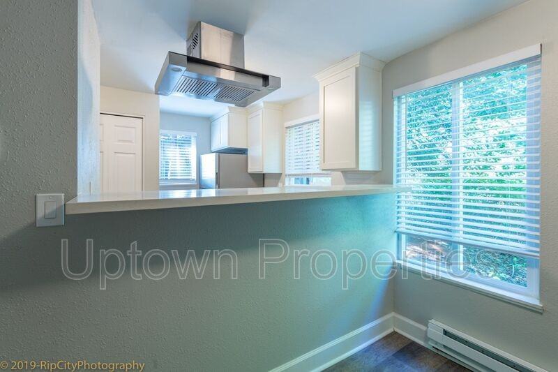 3331 Sw Garden View Ave - Photo 3 of 22