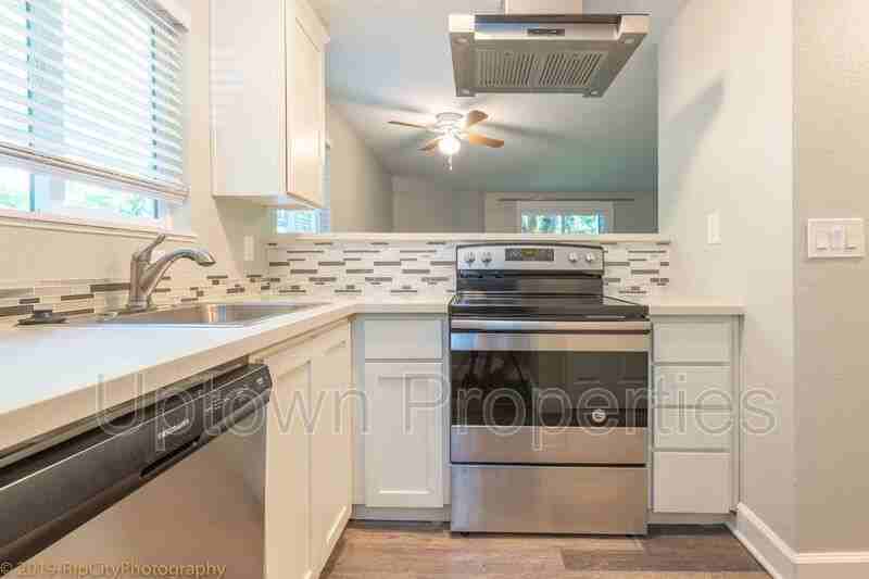 3331 Sw Garden View Ave - Photo 2 of 22