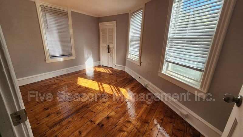 25 Intervale Ave - Photo 3 of 19