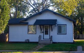 2261 Holdrege St - Photo 1 of 1