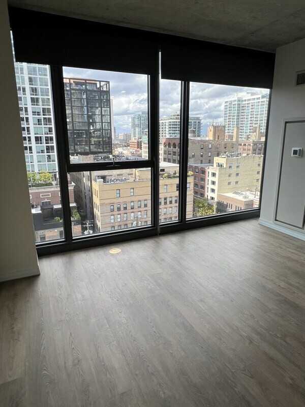 603 North Wells Street #401 - Photo 3 of 12