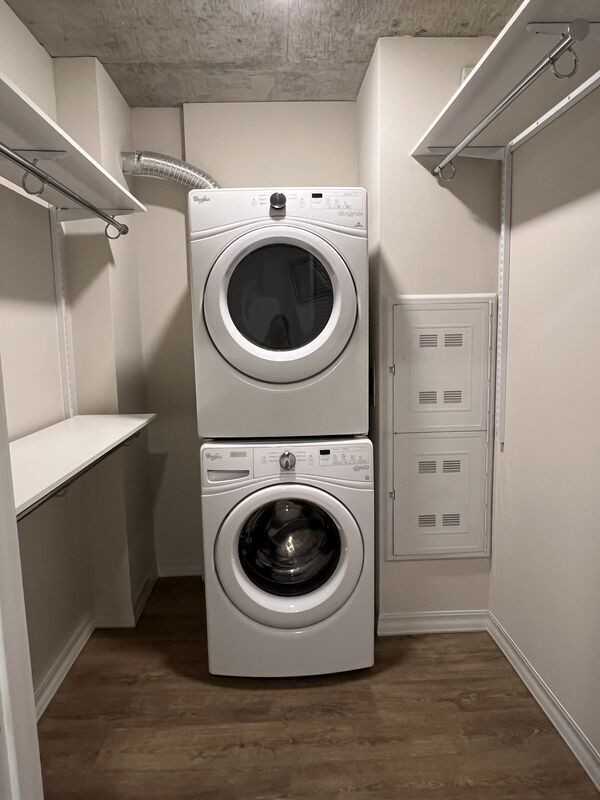 603 North Wells Street #401 - Photo 5 of 12