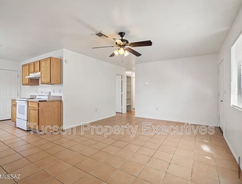 1107 W Sonora St - Photo 5 of 39