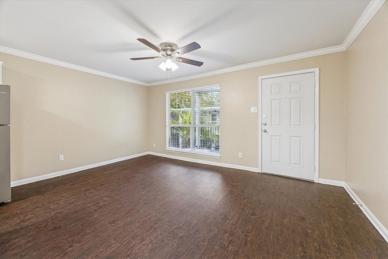 300 Pecore, LLC - Photo 6 of 20