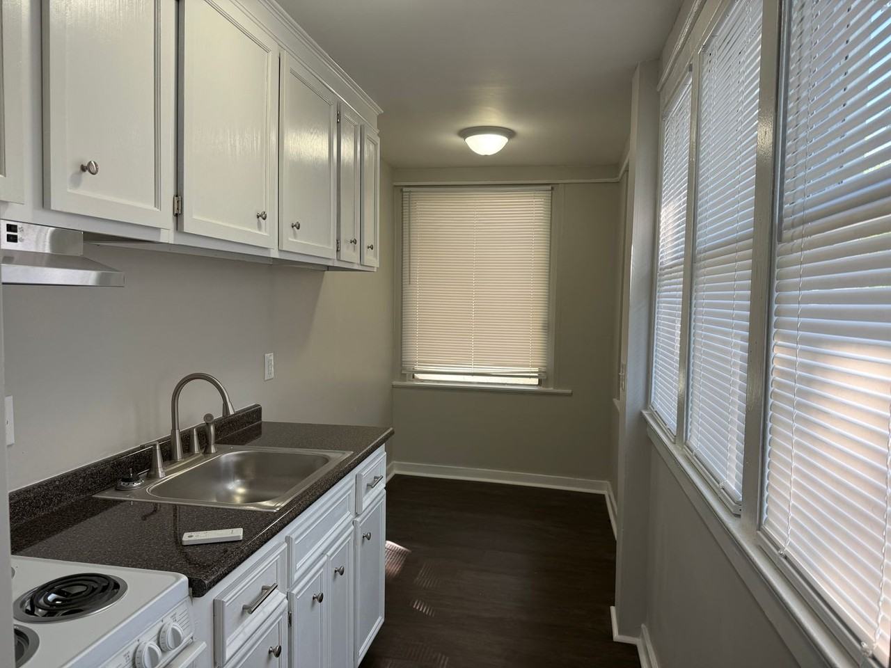 2620 Main St #D - Photo 2 of 10