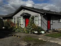 9107 NE Hoyt/606 NE 91st - Photo 1 of 1