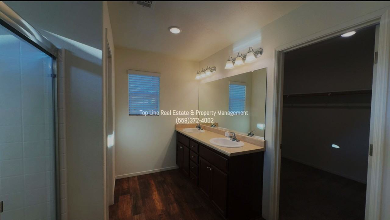 729 W Perez Ave - Photo 2 of 26