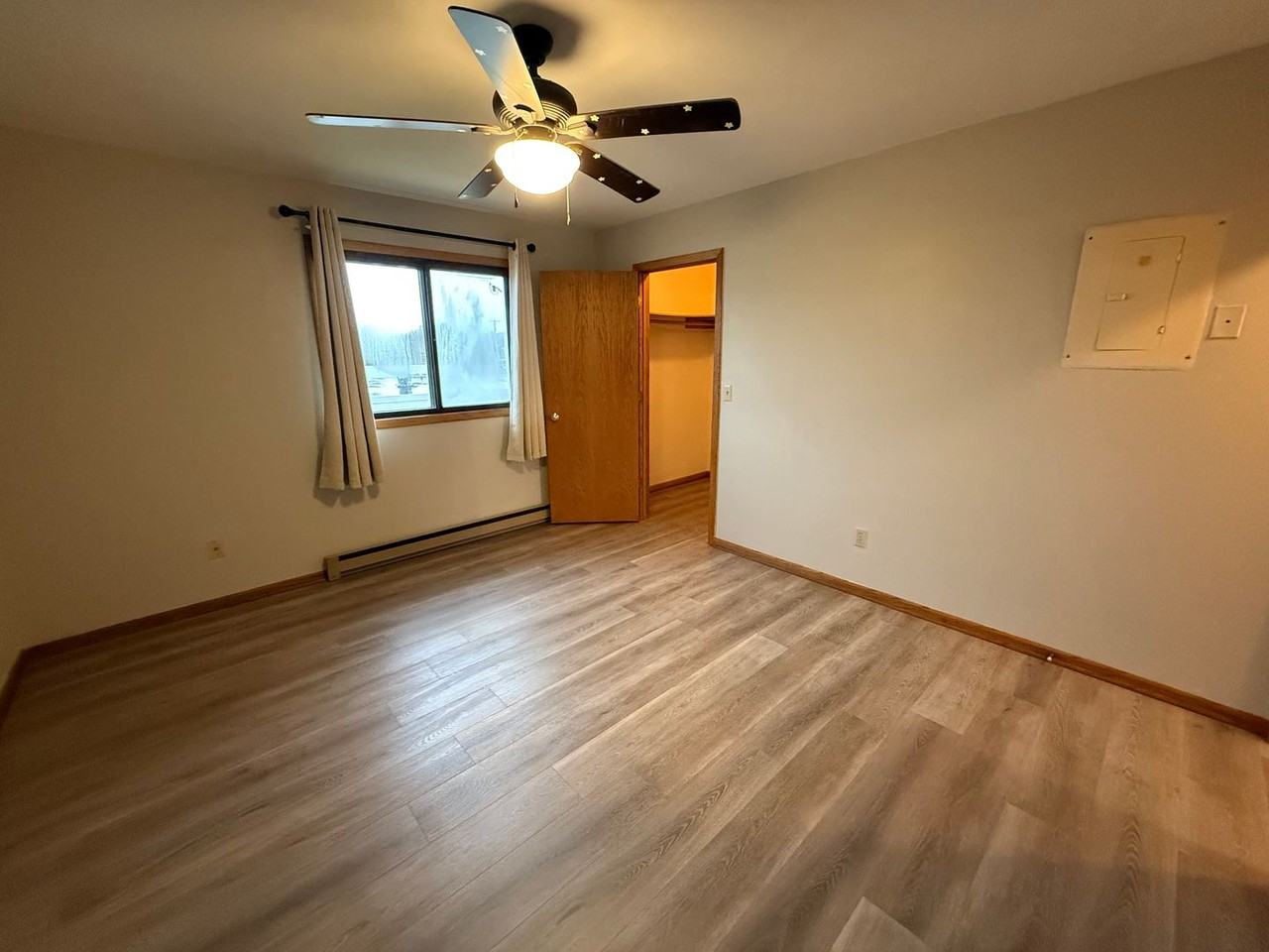 221 19th Ave Sw #20 - Photo 6 of 10