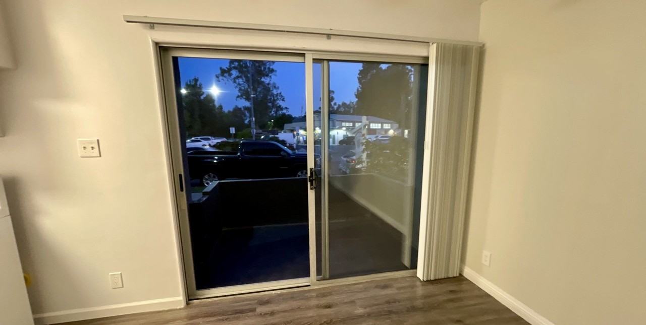 21827 Lanark St #17 - Photo 6 of 8