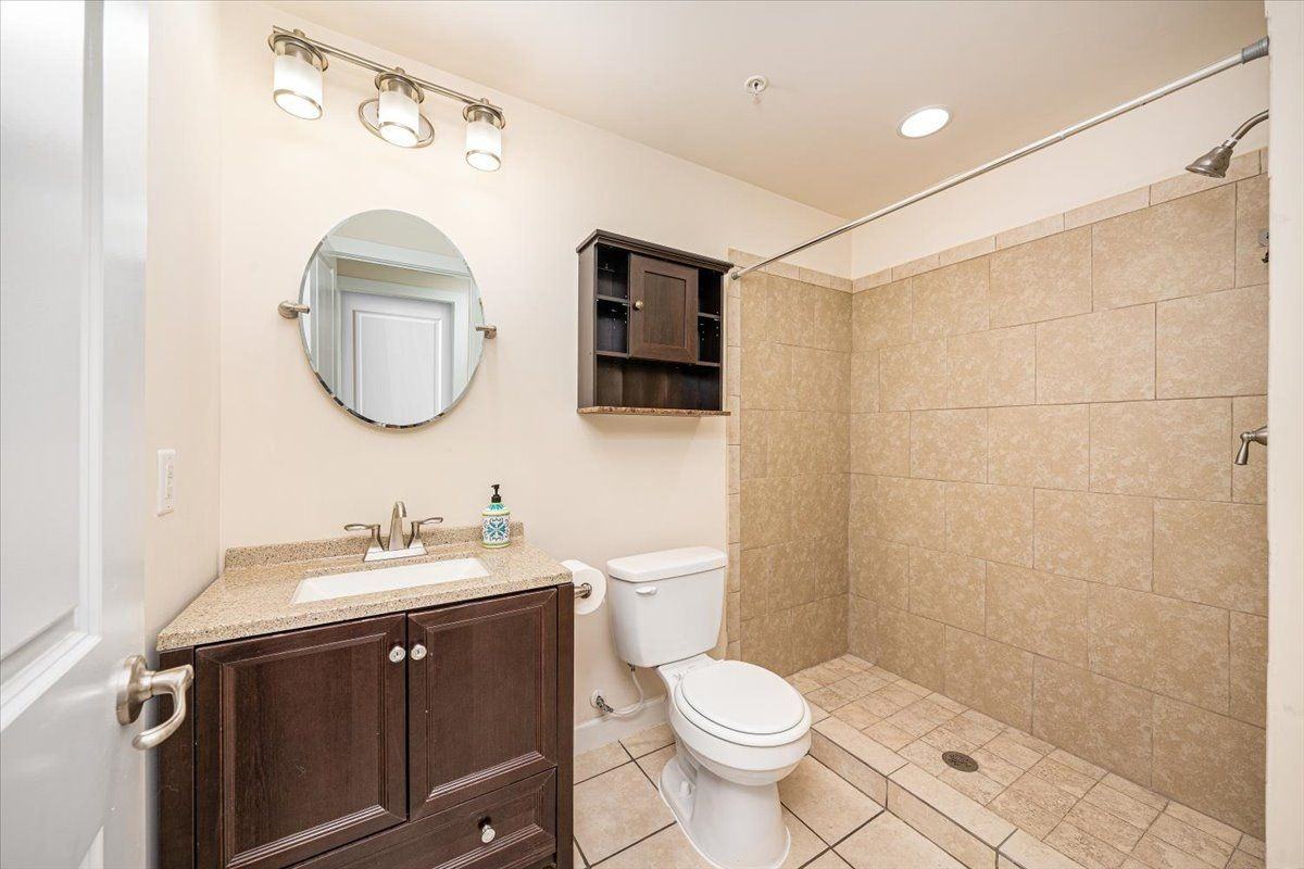 9128 Kenway Lane - Photo 7 of 43