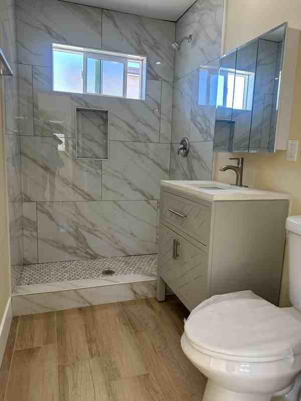 237 W Brucker Rd - Photo 2 of 6