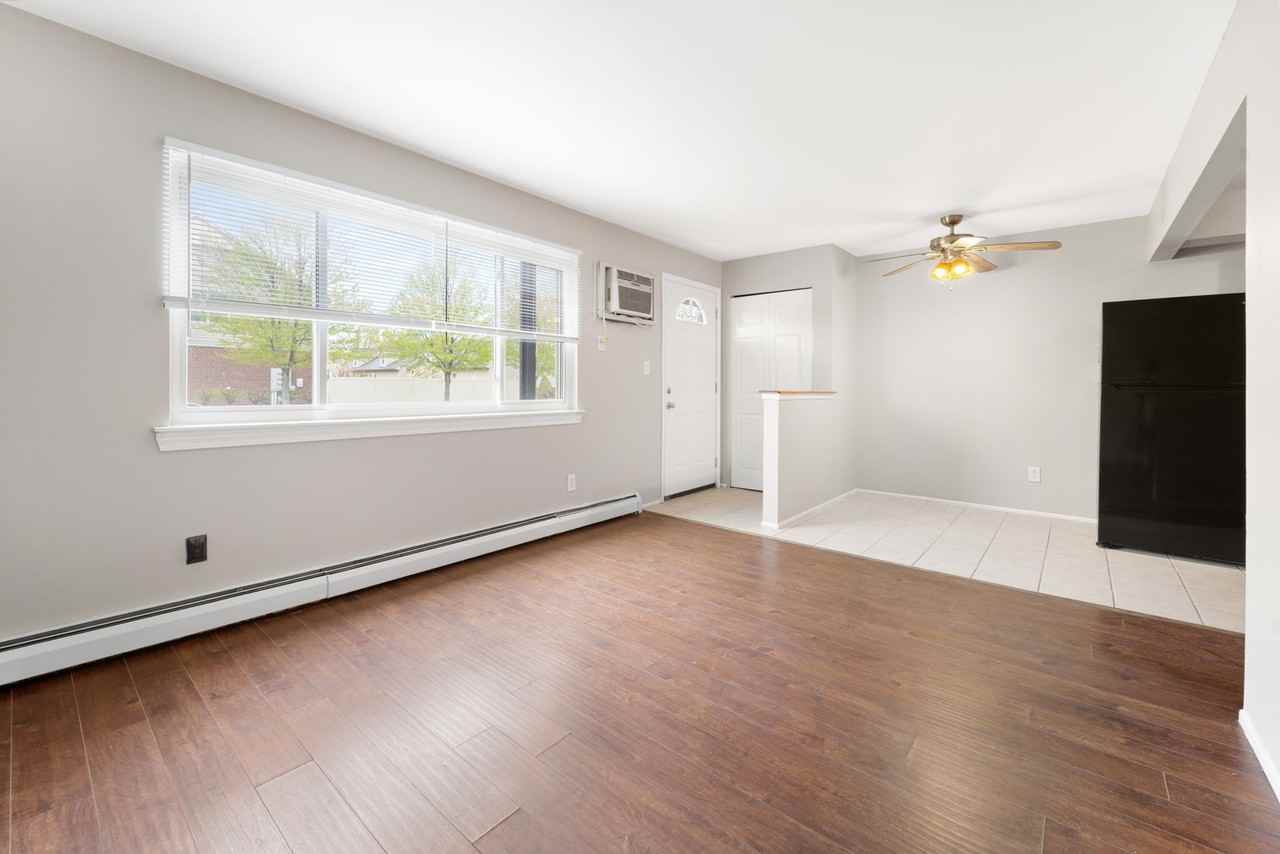 2855 4th St. *EPM* - Photo 5 of 20