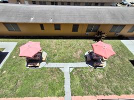 featured image of 465 E 28th St