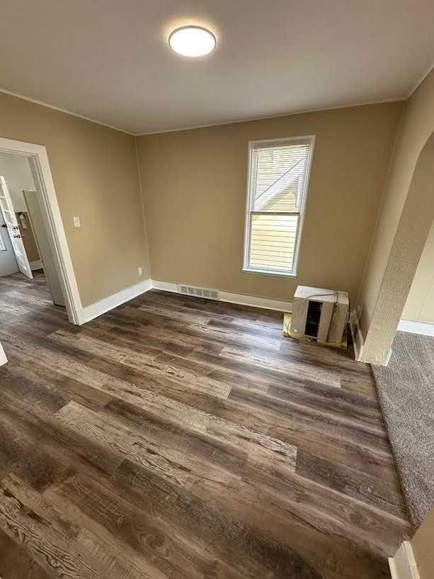 1925 Leishman Avenue - Photo 3 of 14