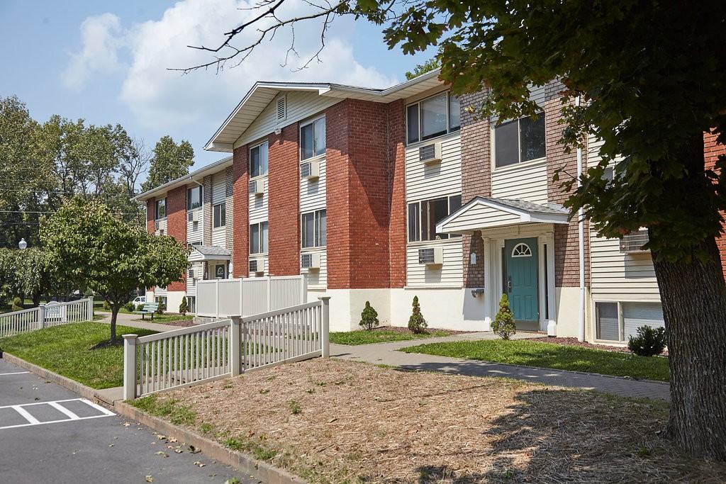 Dutchess Apartment Assoc., LLC - Photo 4 of 50