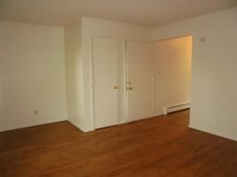 featured image of 812 W 10th St