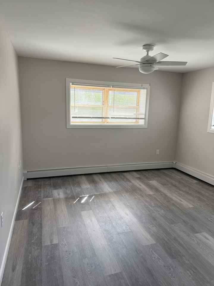 Janwood Apartments - Photo 5 of 9