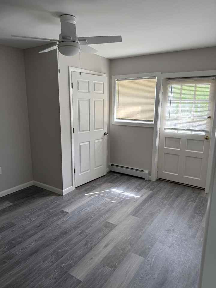 Janwood Apartments - Photo 6 of 9