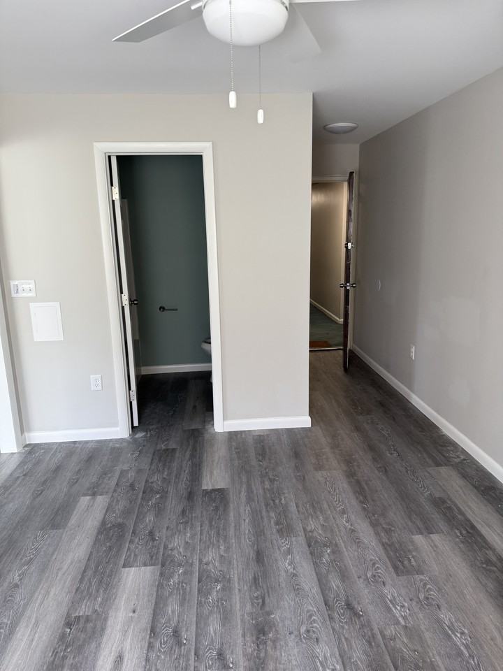 Janwood Apartments - Photo 7 of 9