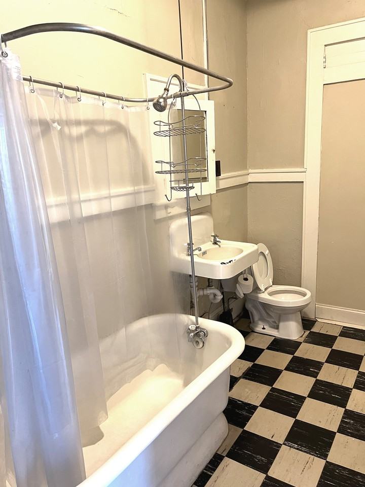 43 Caledonia Road - Photo 2 of 16