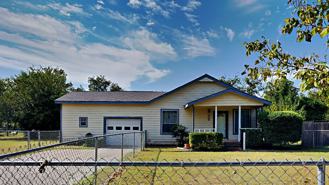 446 N Forest St - Photo 1 of 1