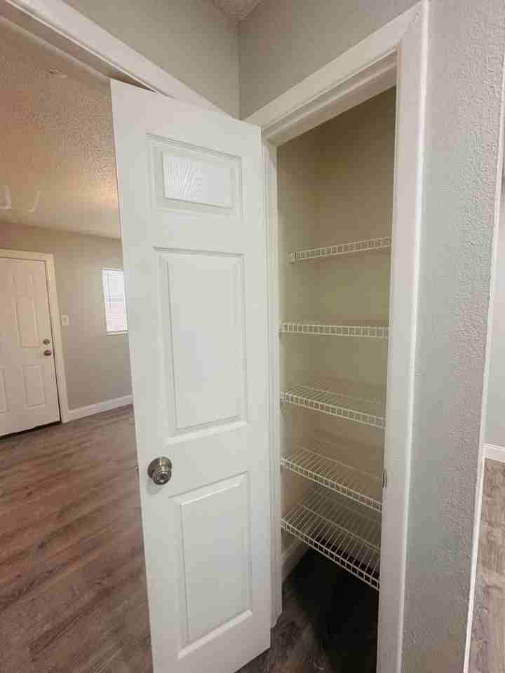 618 93rd Avenue North - Photo 2 of 27