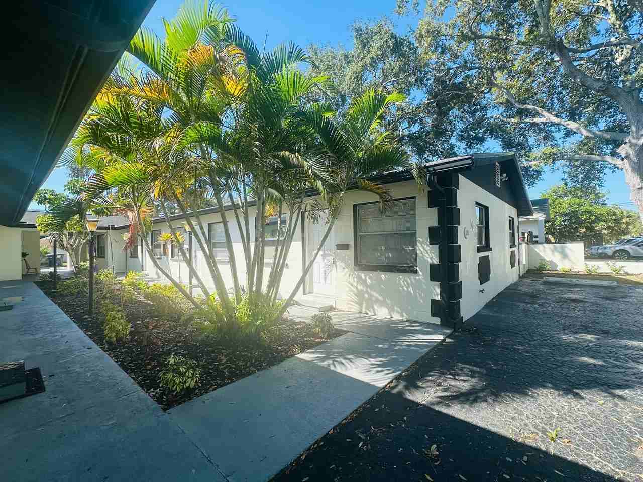 618 93rd Avenue North - Photo 6 of 27