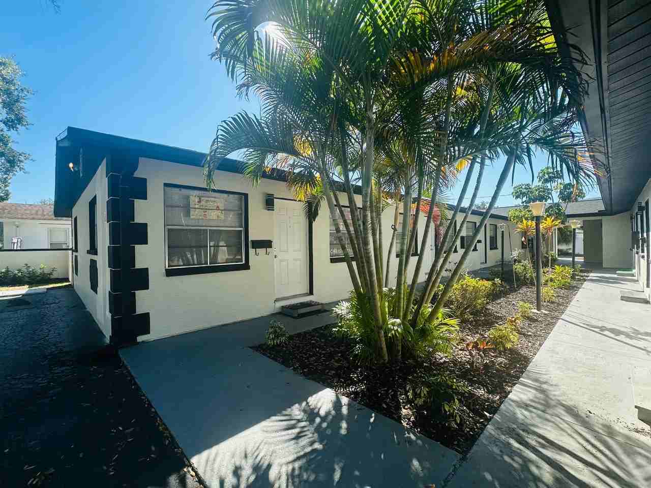 618 93rd Avenue North - Photo 7 of 27