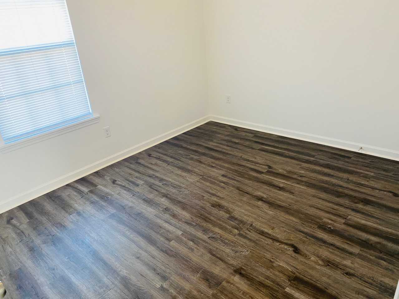 1800 Grammont - Photo 4 of 6