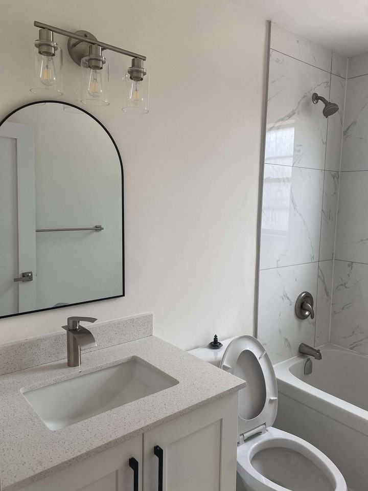 1889 Wavell Street - Photo 5 of 6