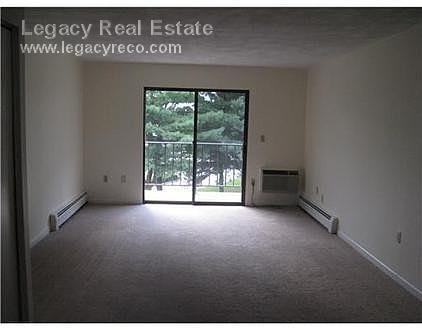 756 Quaker Ln A210 - Photo 2 of 10