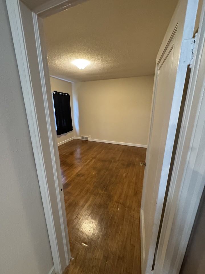 1402 Lee Ave #NA - Photo 2 of 11