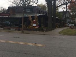 featured image of 450 Green Bay Rd