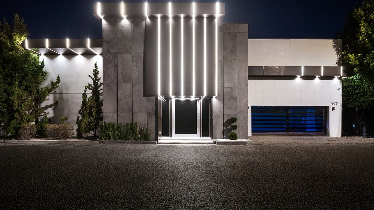 1623 Viewmont Dr #NA - Photo 6 of 50