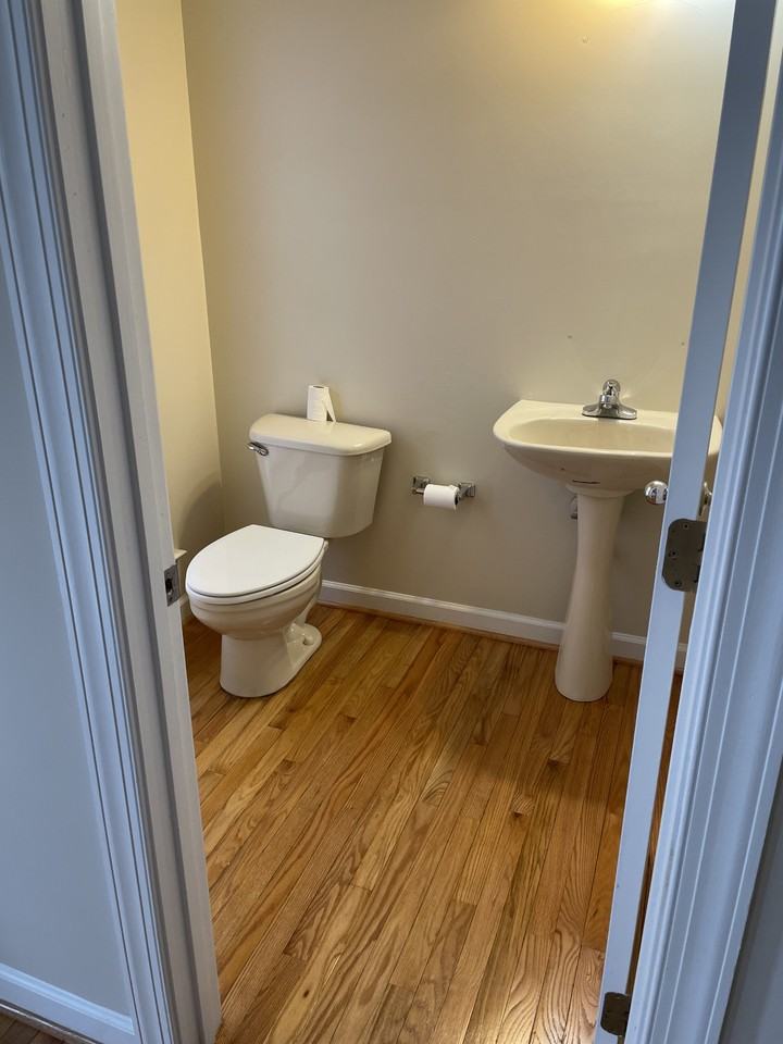 210 Earhart Ct #NA - Photo 6 of 30