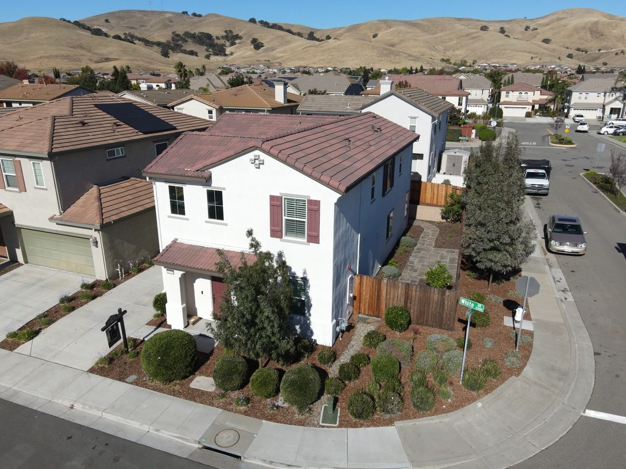 2350 White Drive - Photo 2 of 37