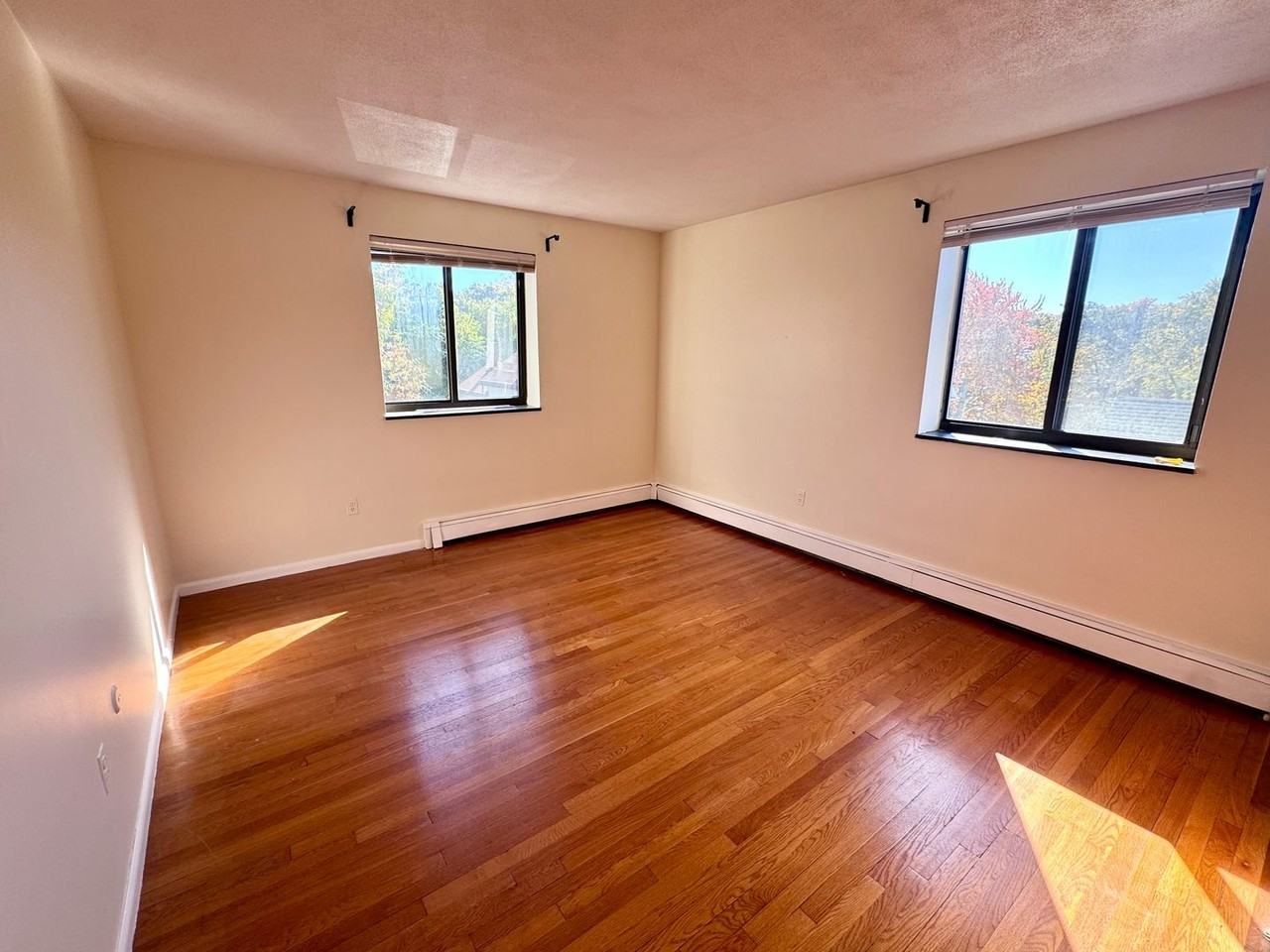 28 Allston Street - Photo 5 of 11