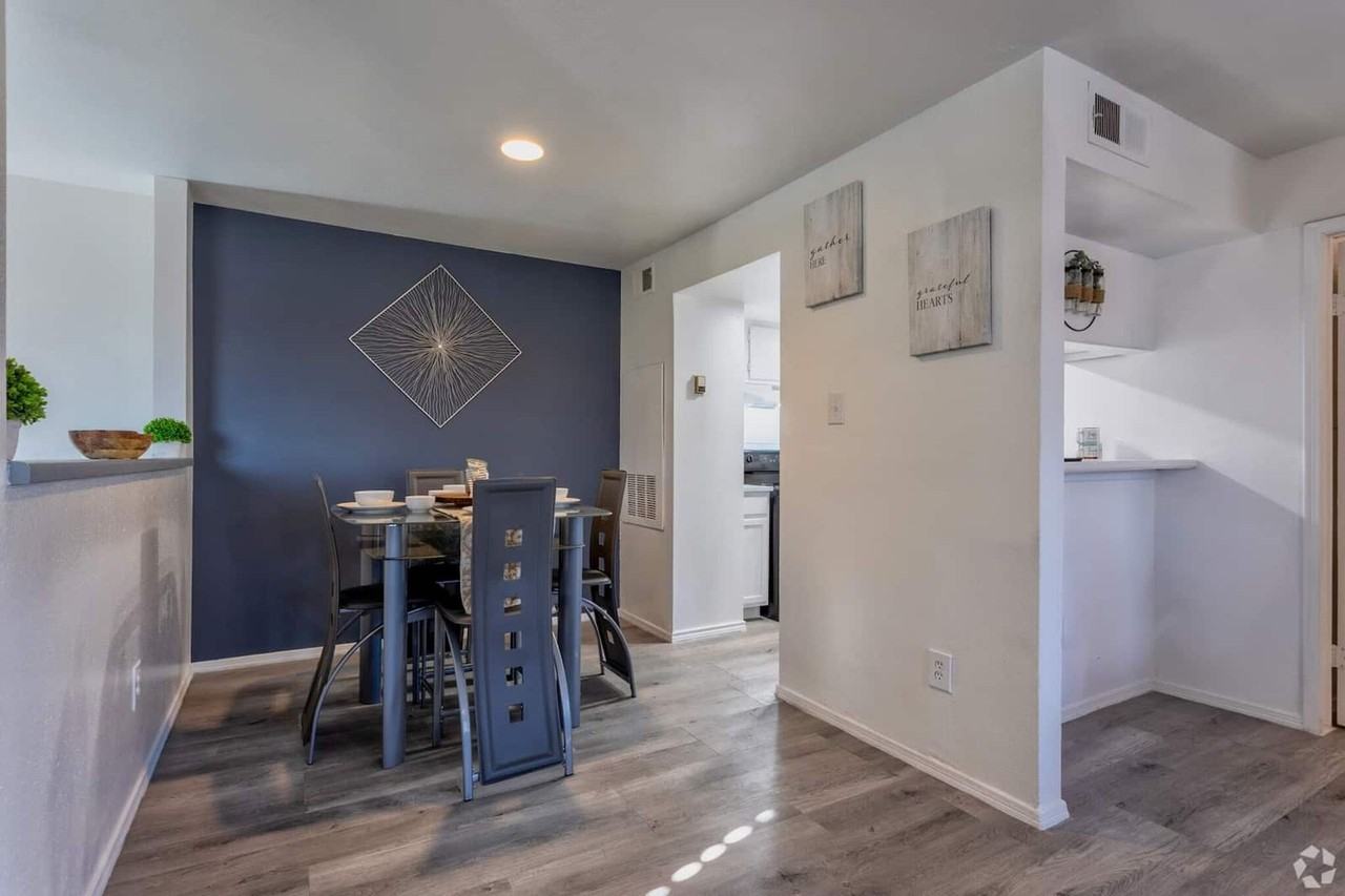 Mandalay Palms Bayside - Photo 5 of 5