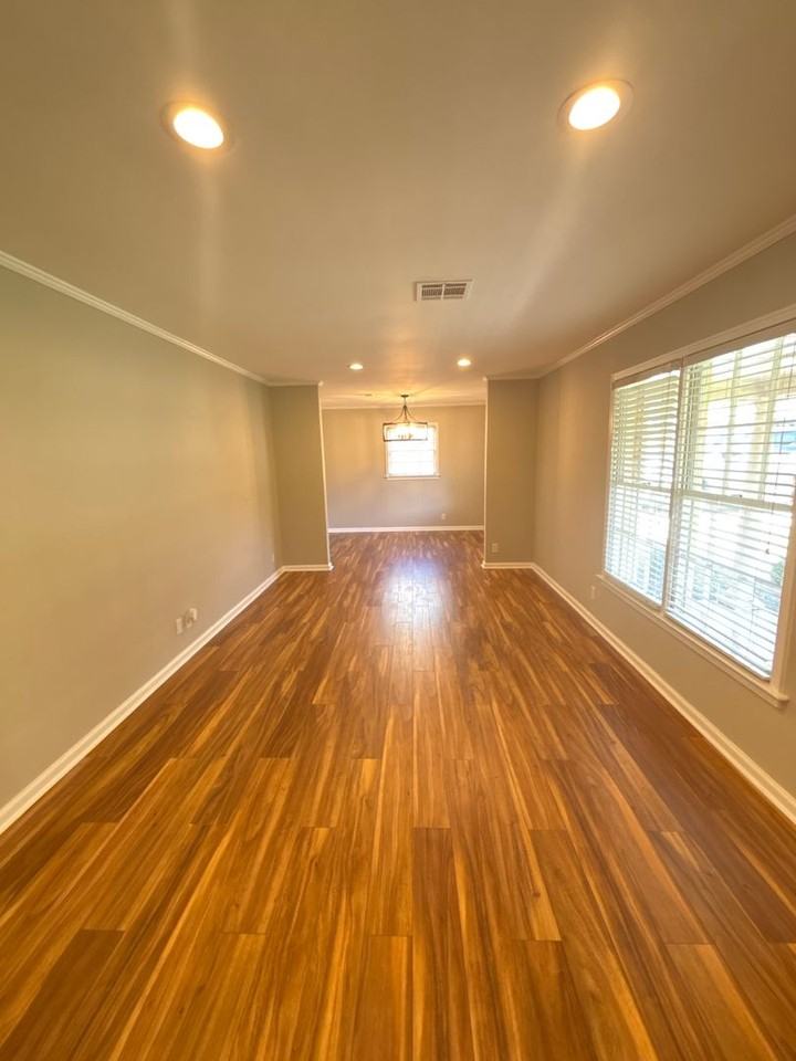 3126 Fernway Dr - Photo 4 of 33