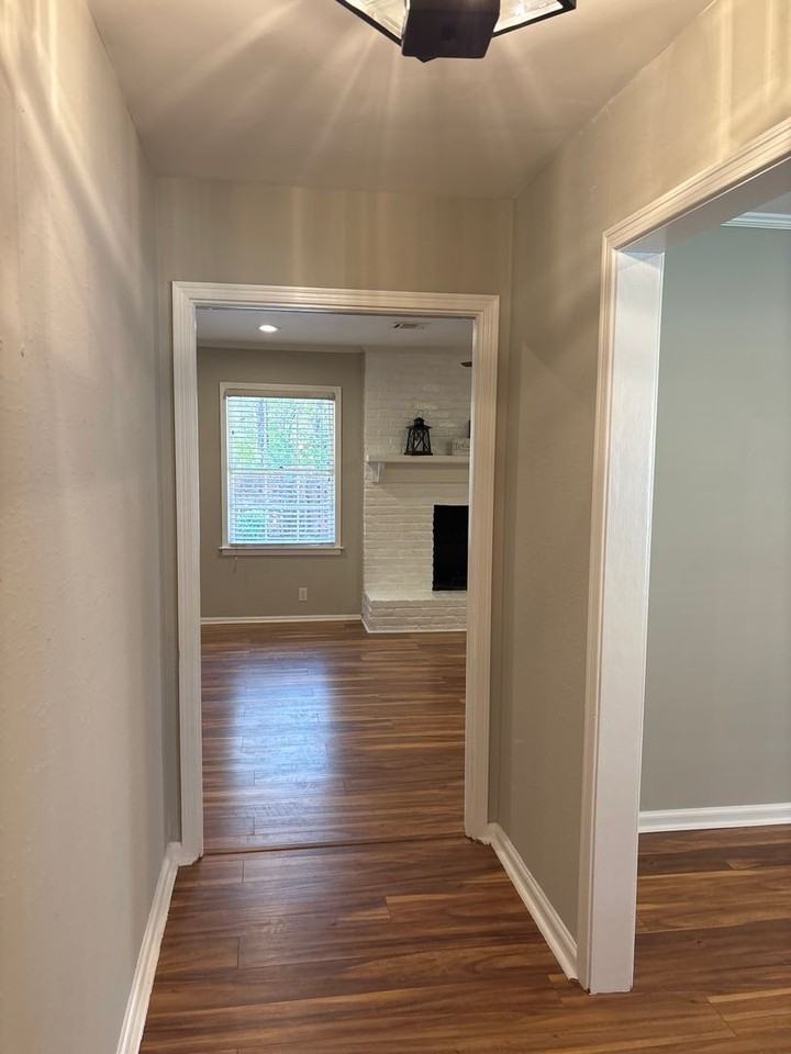 3126 Fernway Dr - Photo 5 of 33