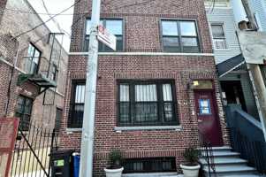 featured image of 2498 Bathgate Ave