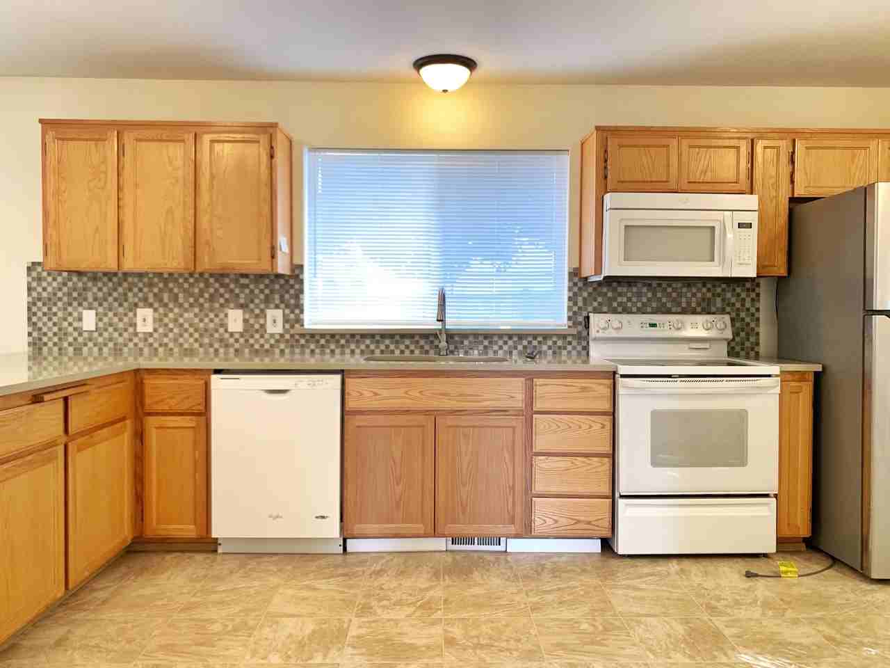 13517 86th Avenue Ct E - Photo 3 of 27