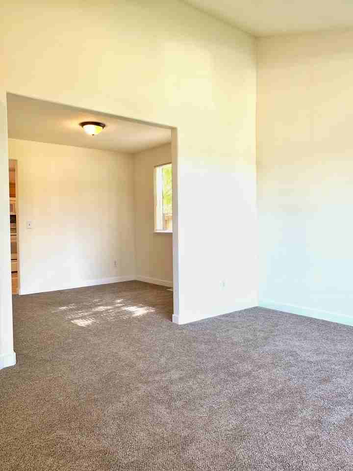 13517 86th Avenue Ct E - Photo 7 of 27