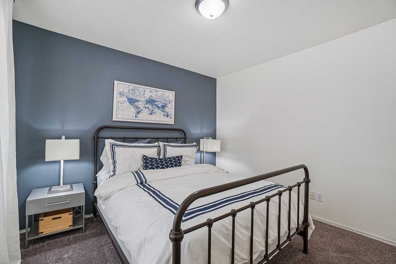 Adagio Apartments - Photo 6 of 37