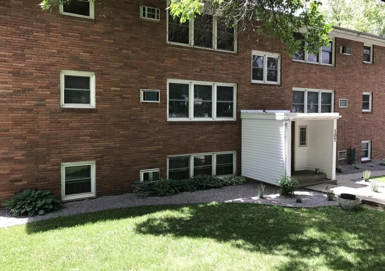 107 3rd Ave S - Photo 2 of 3