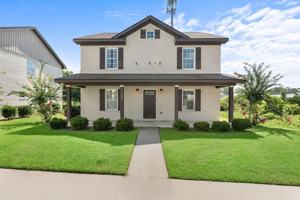 featured image of 454 S College St