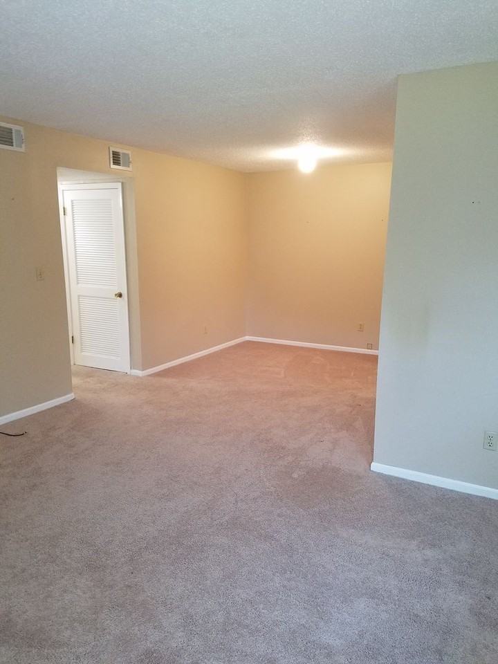 109 ILC PARTNERSHIP, LLC - Photo 2 of 10