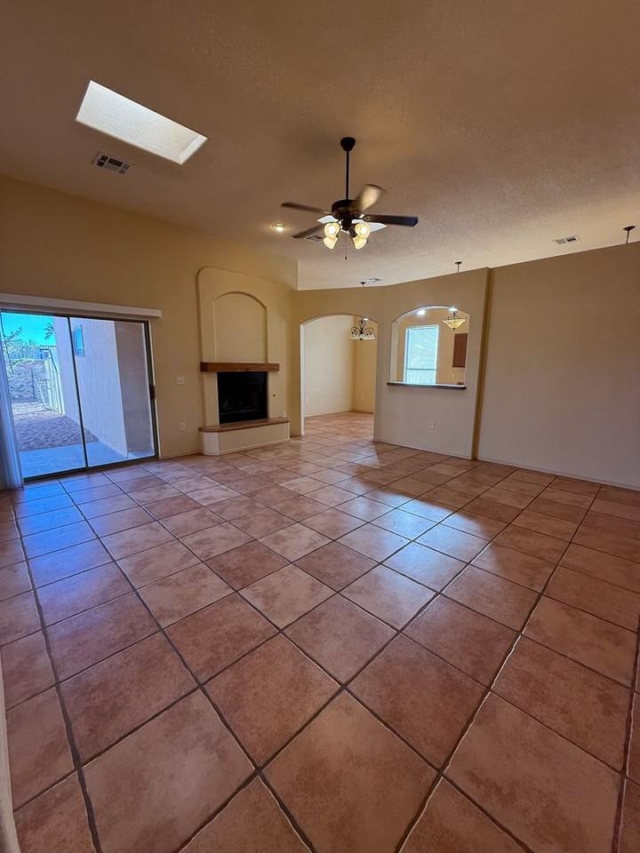 4804 Camino Dos Vidas - Photo 6 of 43
