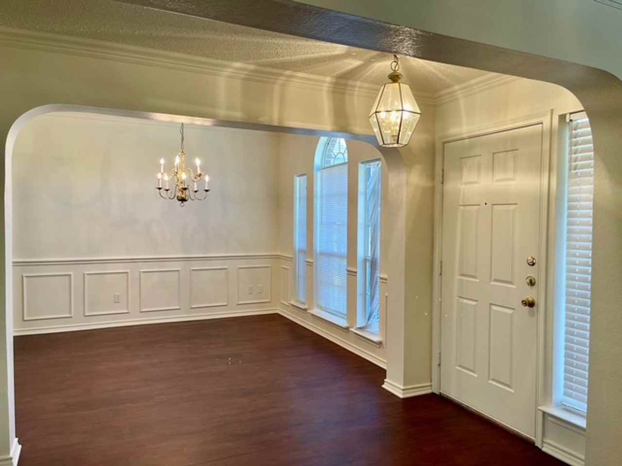 105 Hirth Dr - Photo 2 of 27