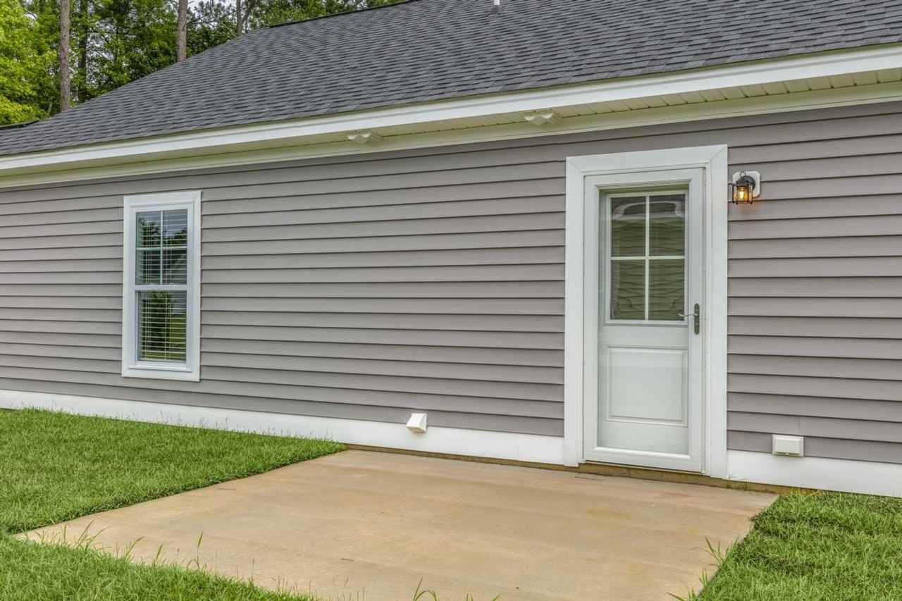 2713 Buckingham Rd Nw - Photo 2 of 35